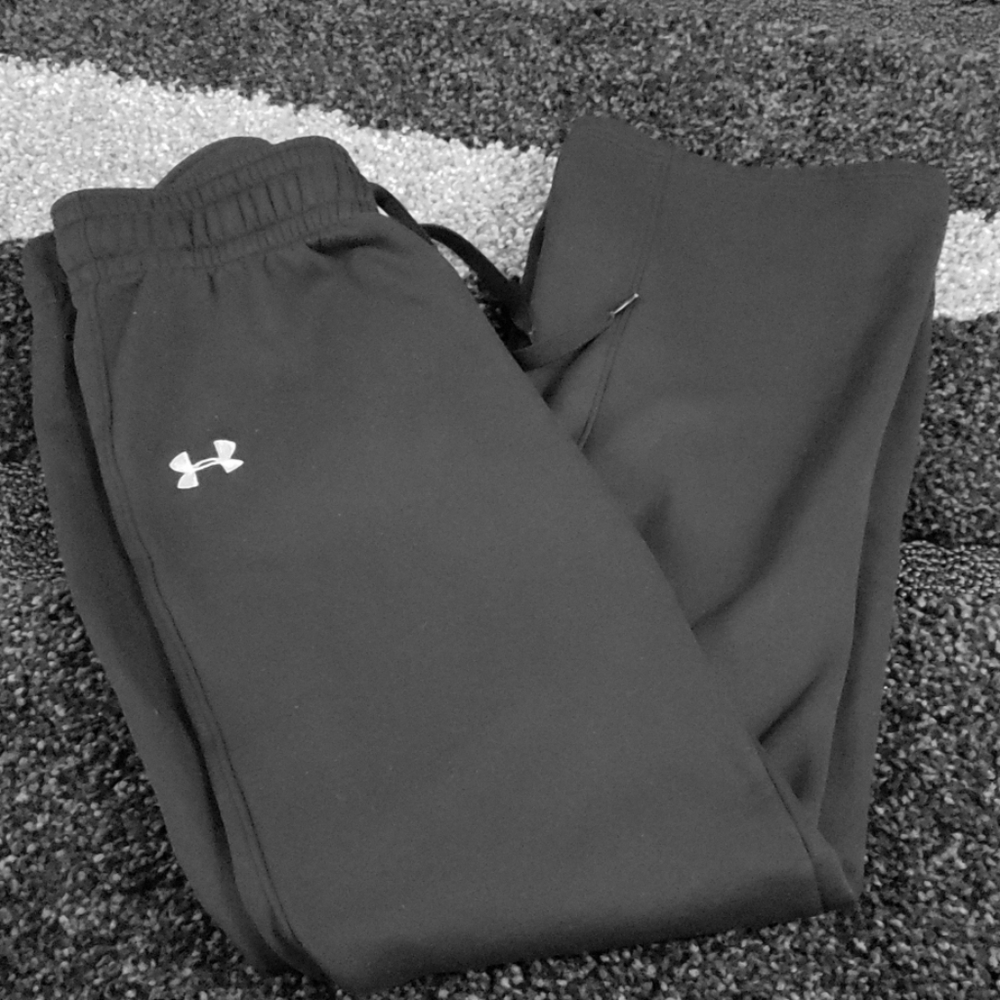 UA SWEATPANTS